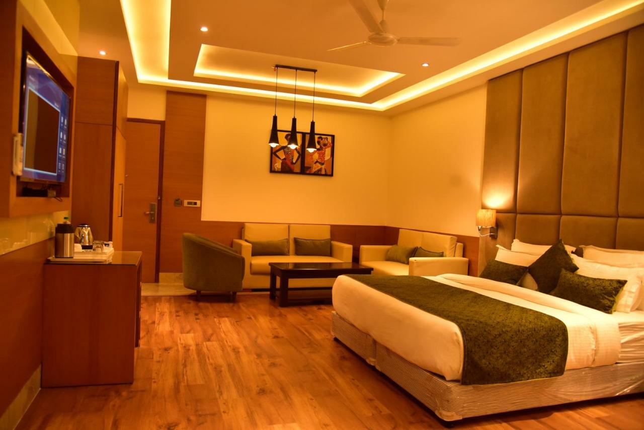 Hotel Orchid Blu Aligarh Exterior photo
